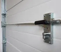 Golden Locksmith Services San Antonio, TX 210-780-7302 - 9-Garage-Door-Locks